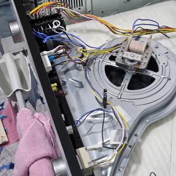 Kabloların Yanması Ve Eksik Onarım Güvenli Kullanımı Tehlikeye Atıyor