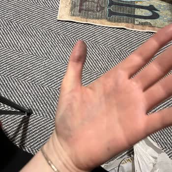 Karaca Züccaciye Parçalar Kapkara Oldu, Paslanmış Gibi Bir Görüntü Ortaya Çıktı