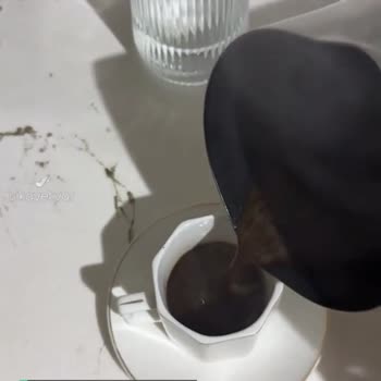 Arzum Okka Kahveyi Köpürtmüyor, Tam Pişirmiyor!