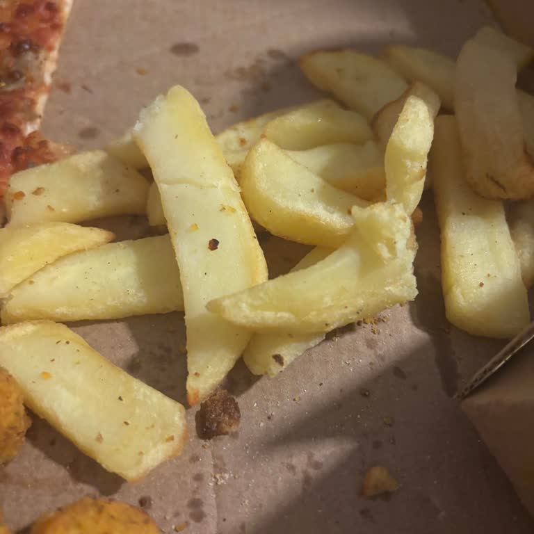 Dominos Order Late Cold Food And Long Wait Outside