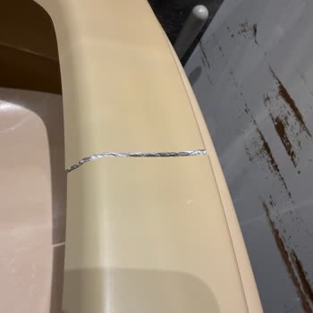 Bocchi Toilet Seat Cracks Repeatedly at the Same Spot