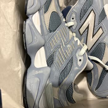 Stokta Görünen Ayakkabılar Gönderilmedi, Gelen Ürün Kullanılmış Ve Ayıplı