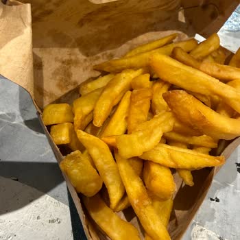 Trendyol Yemek'te Bayat ve Yanık Patatesli Köfte Menüleri İçin Yetersiz İade