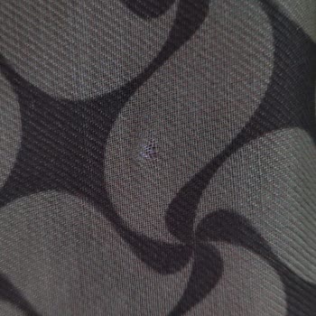 Defolu Eşarplar Ve Yanıtsız İade Talebi