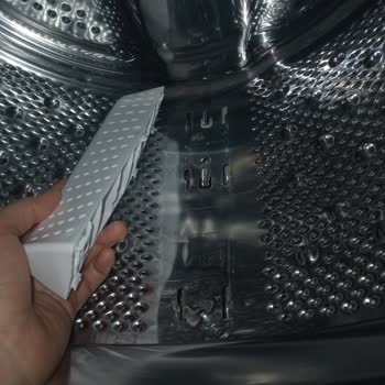 Vestel Çamaşır Makinesinde Plastik Kulp Sürekli Çıkıyor, Servis Hatalı Montaj Nedeniyle Perde Mahvoldu, Değişim Talebi