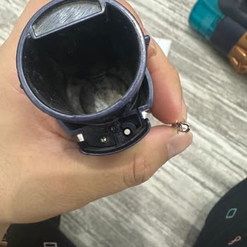 Dyson Gen5 Süpürge Tasarım Hatası Sürecinde 'Esneme Payı' Dendi Ücretsiz Parça Değişimi Talebi