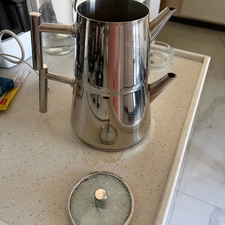 Kırılan Çaydanlık Kapağı İçin Yedek Parça Bulunamaması