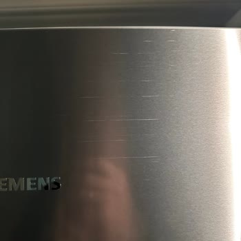 Çizik Gelen Siemens Buzdolabında Ücret Talebi Ve Yanıtsız Müşteri Hizmeti
