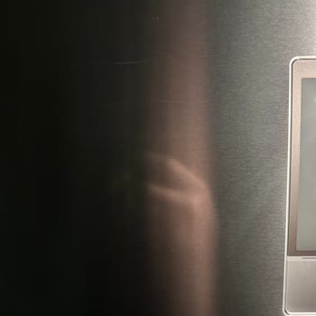 Çizik Gelen Siemens Buzdolabında Ücret Talebi Ve Yanıtsız Müşteri Hizmeti