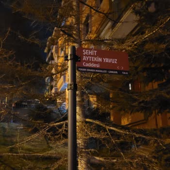 Çankaya'da Bozuk Asfalt ve Çukurların Onarımı