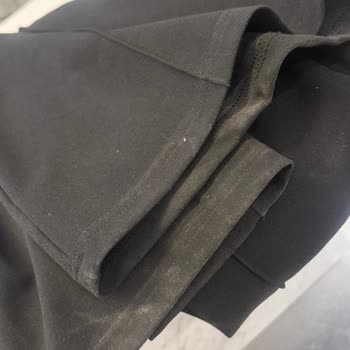 Deneme Kabinlerinde Kirli Ortam Ve İlgisiz Personel