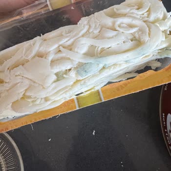 Küflü Peynir Teslimatı Sağlık Riski Ve İade Talebi