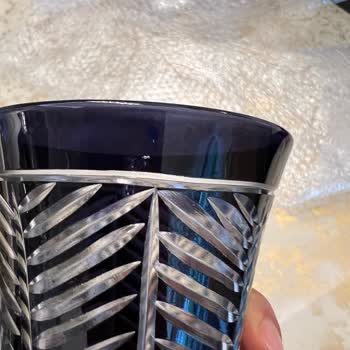 Kusursuz Kutu Açma Garantisi Kırıldı: Boya Hatalı Bardaklar Ve Eksik Hediyeler