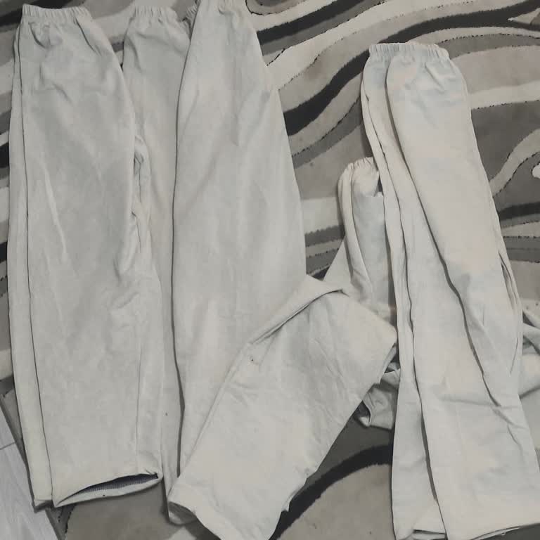 Monakogiyim.com Gelen Ürün Sitedeki Görsellerle ve Açıklamalarla Hiçbir Şekilde Uyuşmuyor