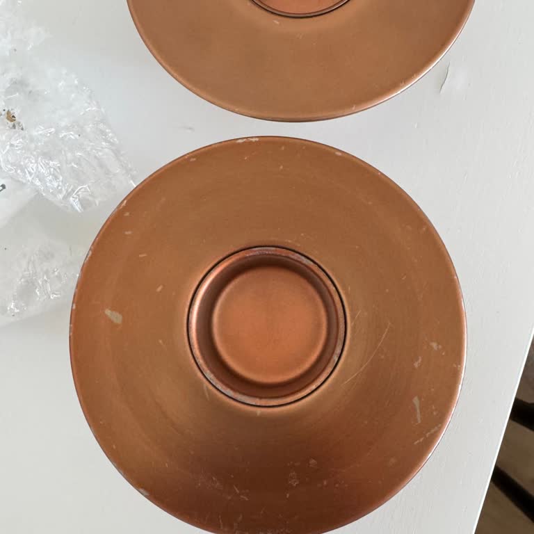 Chakra'dan Gelen Çizik Mumluklar İçin Tam İade Talebi