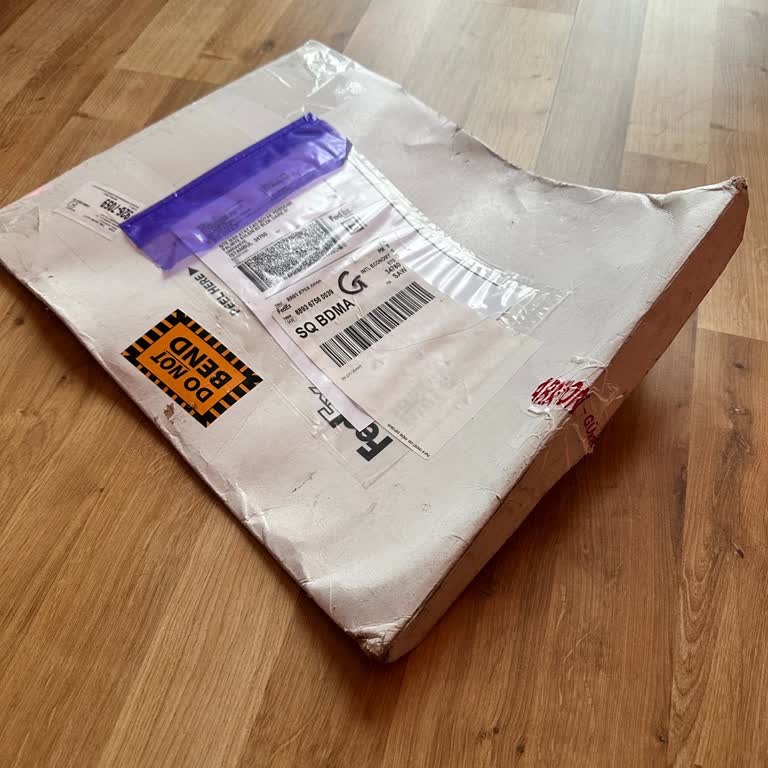 Fedex İle Gönderdiğim Önemli Evrakım Zarar Görerek Teslim Edildi