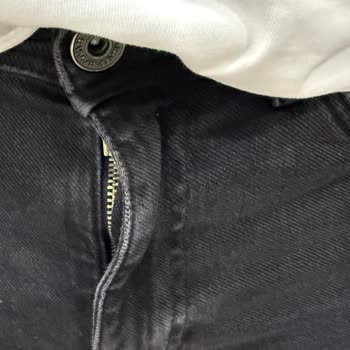 Avva Pantolonunda Üretim Ve Kalite Hataları Nedeniyle Ücret İadesi Talebi