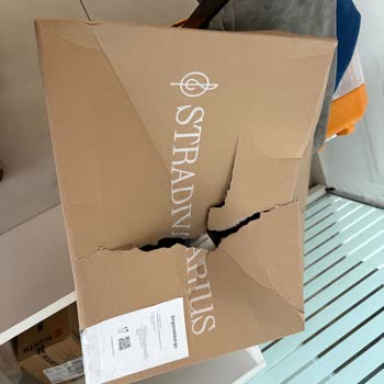 Kargo Gecikmesi Ve Telefon Açmayan Firma, Markanın İlgisizliği