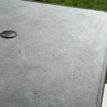 Koçtaş Bahçe Mobilyasında Islak Ve Paslanmış Teslimat Şikayeti