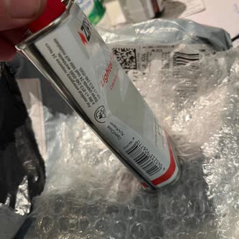 Hasarlı Çakmak Benzini Kutusu Ve Geciken Teslimat