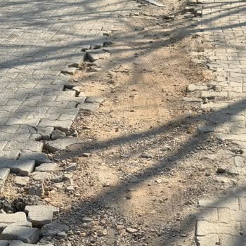 Kazı Sonrası Bozuk Yol Ve Toz Sorunu İçin Acil Onarım Talebi