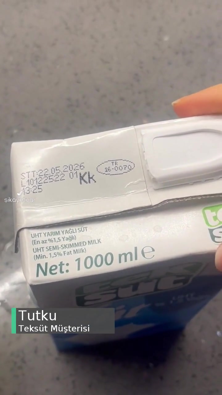 Teksüt İçinden Saydam Bir Sıvı Çıktı! videonun kapak resmi