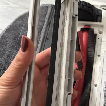 Roborock Robot Süpürge Kapağı Kırıldı Yetkili Yanıt Vermedi