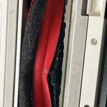 Roborock Robot Süpürge Kapağı Kırıldı Yetkili Yanıt Vermedi