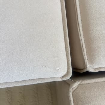 Kedi Dostu Kumaş İddiası Olan Koltuk Takımında Erken Yırtılma Ve Çözüm Sürecindeki Oyalama