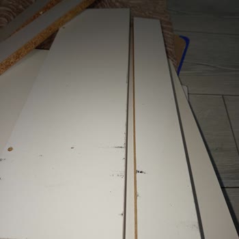 Hasarlı Mutfak Dolabı Ve Satıcıdan Cevap Yok