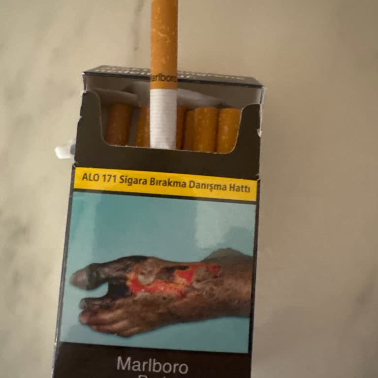 Marlboro Red Kalitesindeki Belirgin Düşüş Ve Tadı Değişikliği