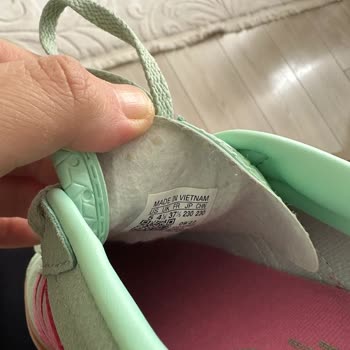 Kremlin.co’dan Yanlış Numara Ayakkabı Geldi, Satıcı Cevap Vermiyor