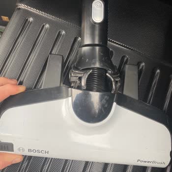Bosch Süpürgenin Ana Parçasının Kırılması Ve Ücretsiz Değişim Talebi