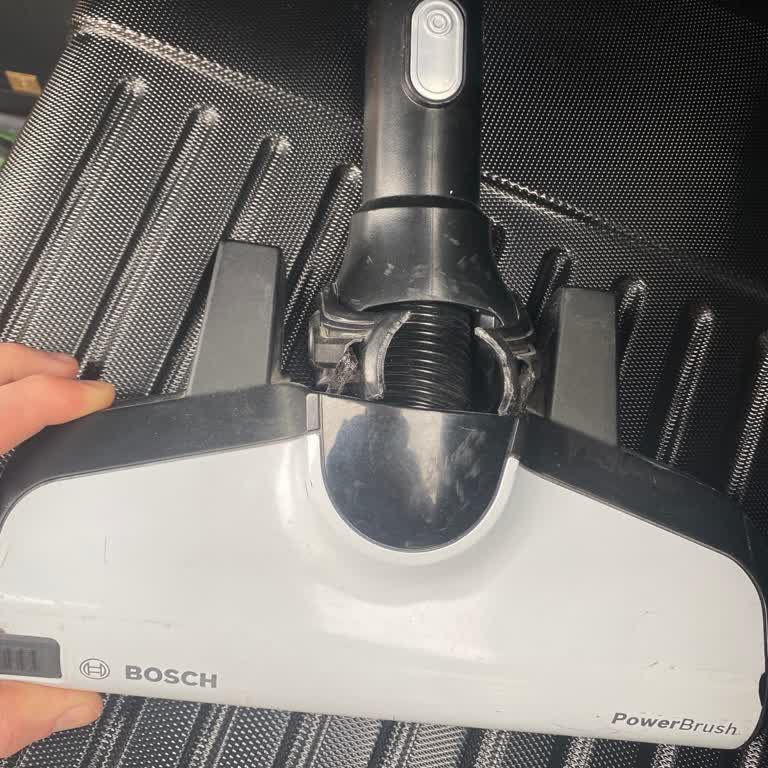 Bosch Süpürgenin Ana Parçasının Kırılması Ve Ücretsiz Değişim Talebi