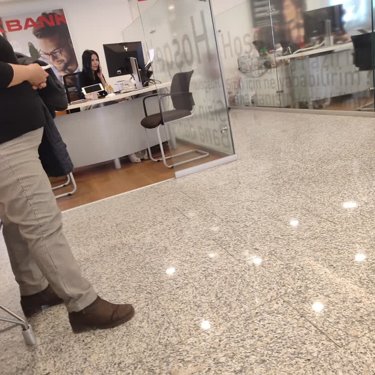 Akbank Bodrum Şubesinde 2 Saat Bekleme Ve Kaba Davranış