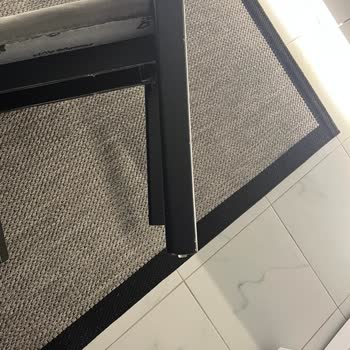 Ayıplı Kolsuz Sandalyeler Sürekli Tamir Ediliyor Ve İade Reddediliyor