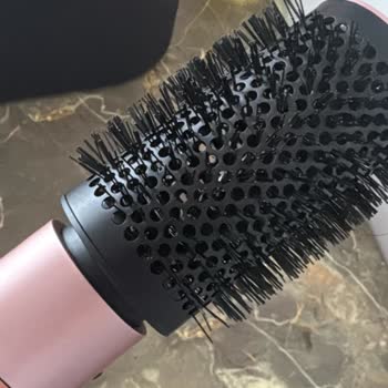 Dyson Airwrap Başlığı Üretim Hatası: Takıldığında Düşüyor Ve Ücretsiz Parça Değişimi İsteniyor