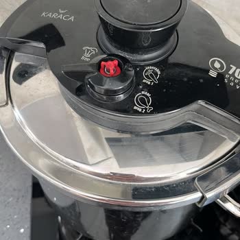 Karaca Züccaciye Neredeyse 1 Senedir Düzgün Şekilde Yemek Yapamıyoruz