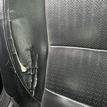 Erken Malzeme Yorgunluğu Nedeniyle Honda Civic Koltuk Döşemesinin Ücretsiz Değişimi Talebi