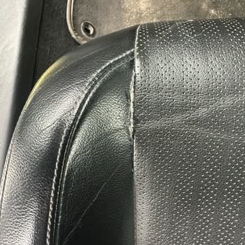 Erken Malzeme Yorgunluğu Nedeniyle Honda Civic Koltuk Döşemesinin Ücretsiz Değişimi Talebi