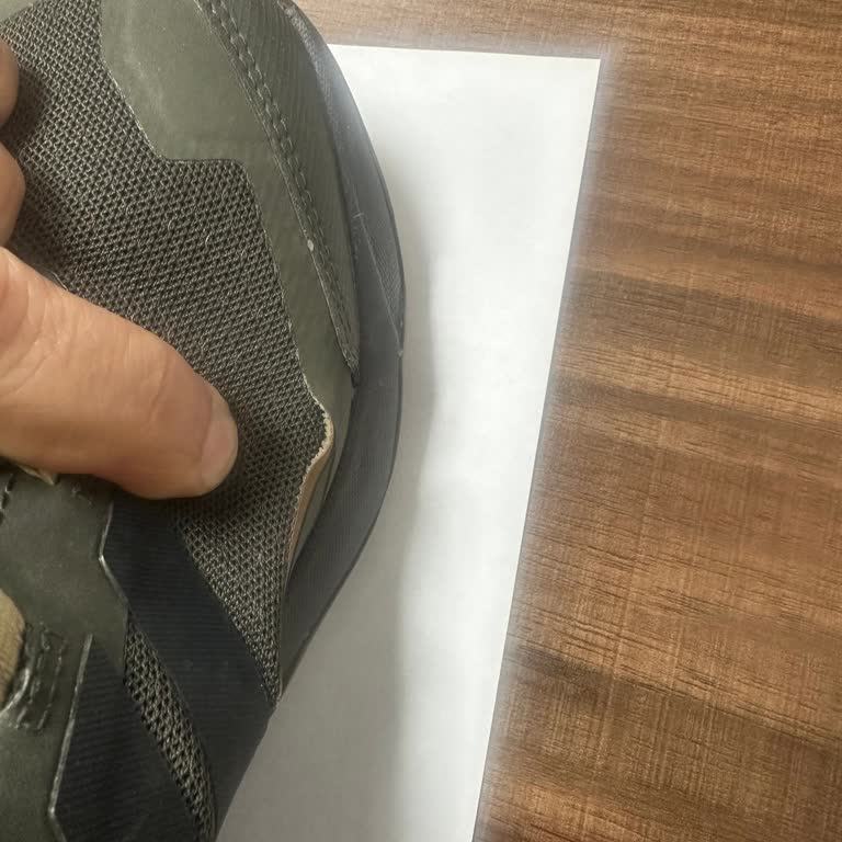 Adidas Ayakkabısının İç Yapışkanı Çöktü, Kusur Kabul Edilmedi Ve Değişim Talep Ediyorum