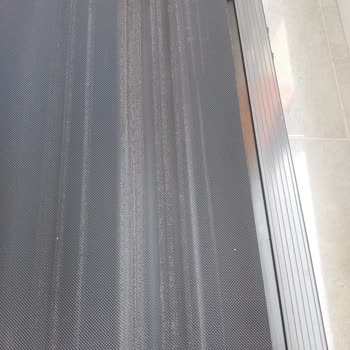 Kochler Yürüyüş Bandı Bantı Lastik Parçacıkları Döküyor, Ücretsiz Değişim İstiyorum