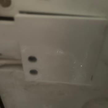 Dolap Kırık Fritöz Ve Satıcı İade Reddine Şikayet