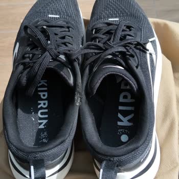 Decathlon Mağazasında Ayıplı Spor Ayakkabı Ve Fatura İhmaline Karşı Şikayet