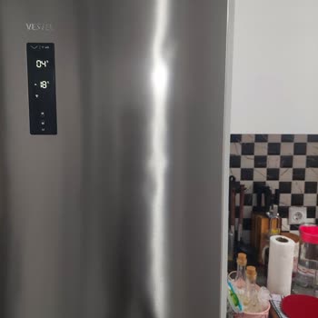 Dış Yüzey Göçükleri Ve İç Raf Çiziklerinden Şikayet