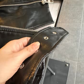 Satıcı Engellenip İade Reddi Alınan Kusursuz Dediği Cekette Yırtık Ve Soyulma