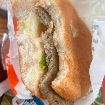 Ordu Ünye AVM Burger King Şubesinde Bozulmuş Köfteburger, Gıda Güvenliği Sorunu