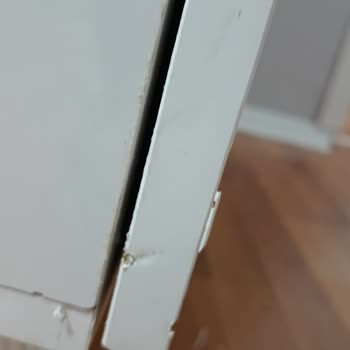 Defolu Erzak Dolabı Teslimatı Ve Yetersiz Kalite Kontrolü