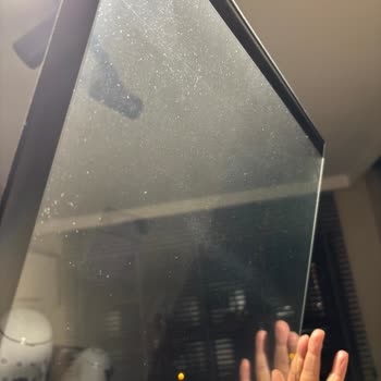 Yan Cam Panelindeki Baloncuk Ve Leke Sorunu İçin Parça Değişimi Talebi