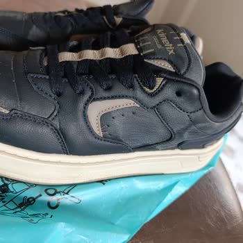 Temizlik Ürünleriyle Yapılan Bakım Sonrası Ayakkabıda Beyaz Lekeler Ve Değişim İsteği